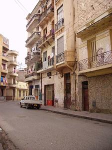 ORAN fin de la rue c.bernard a droite immeuble de la famille GALERA